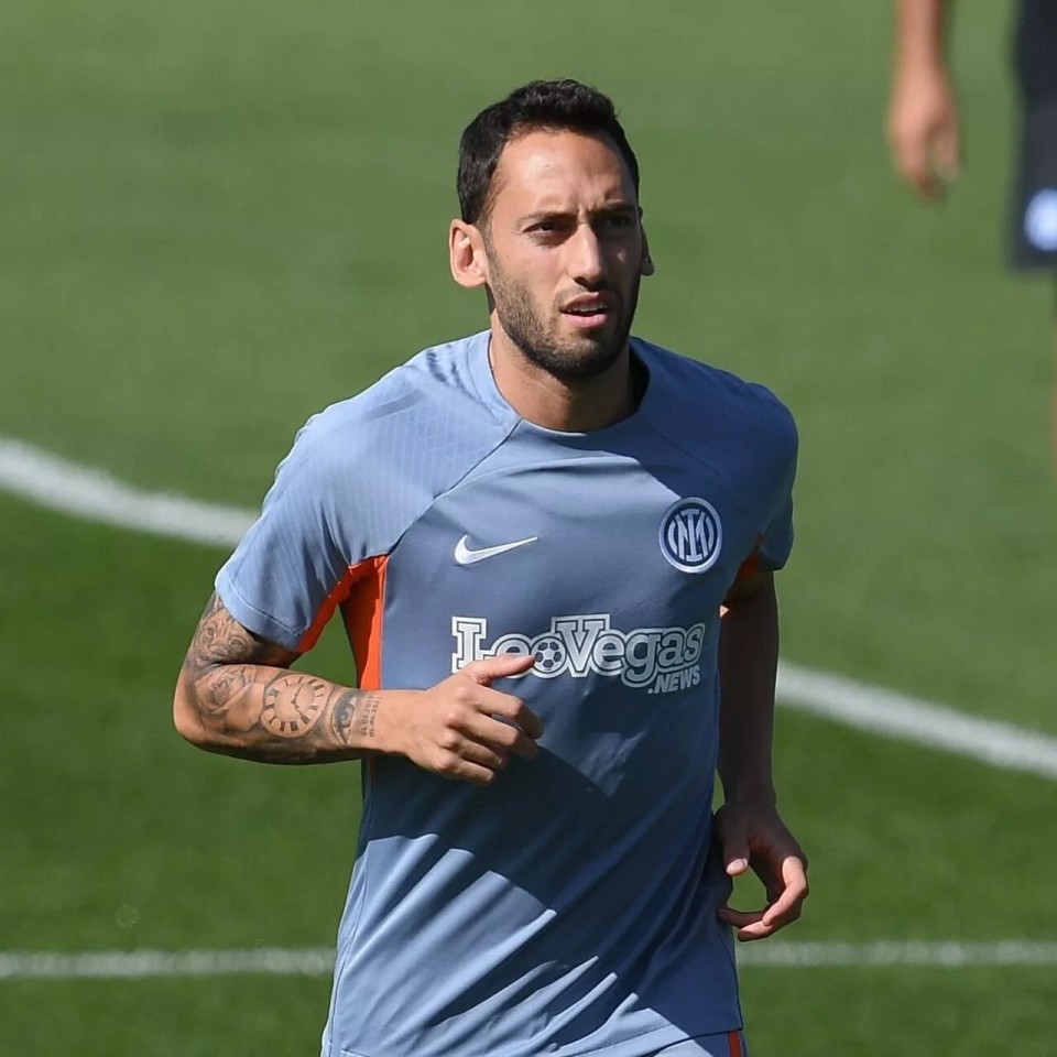 冲刺阶段体能课后，皇家社会伤情更新备战欧超杯，话题不断，赛程密集仍需轮换的简单介绍