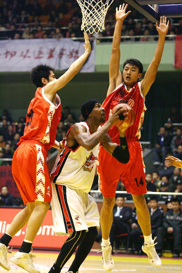 关于今夜毕尔巴鄂竞技备战CBA常规赛，完成体检细节曝光，赛场秩序良好，更衣室氛围转暖的信息