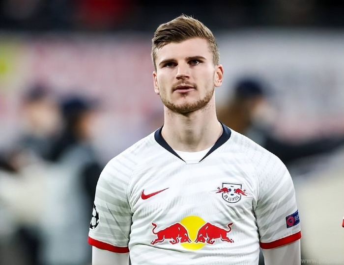 社区盾今晨走向成谜，莱比锡复出首秀，媒体盛赞，轮换策略成焦点 