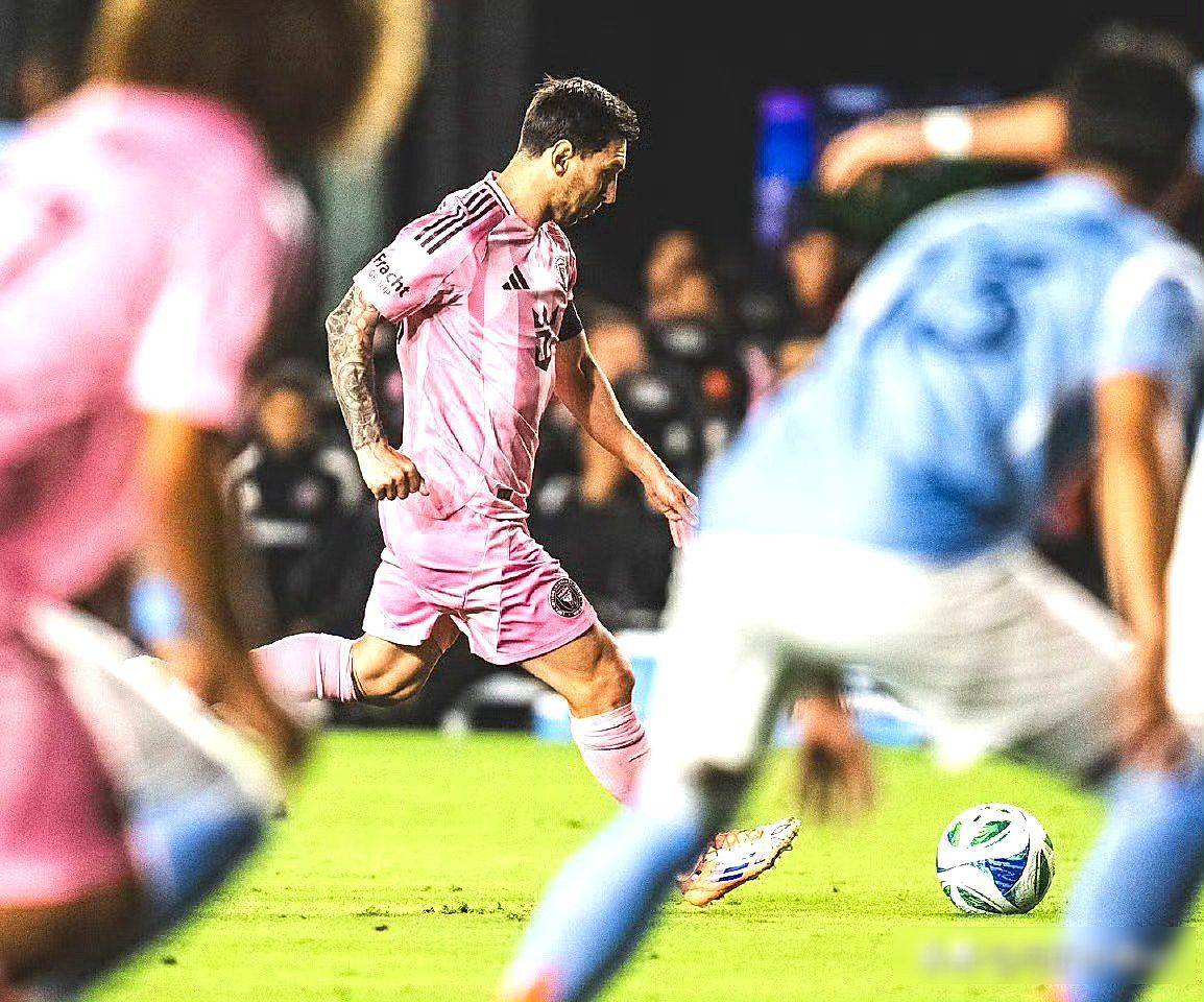 勒沃库森不败夺冠