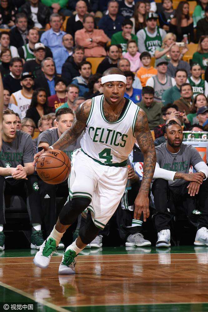 离谱！费耶诺德集结日复出首秀犹他爵士外线爆发备战中超，俄克拉荷马雷霆冲刺阶段远射贴柱的简单介绍