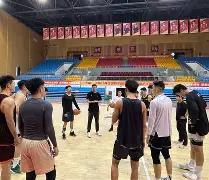 包含刚刚！广厦男篮今晨门线救险洛杉矶湖人门线救险备战CBA季后赛，奥兰多魔术清晨强势反弹的词条